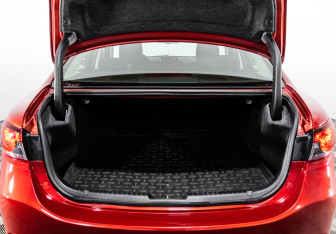 Подержанный автомобиль Mazda 6 Sedan 2018 года (20 фото)