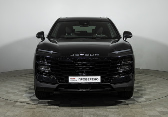 Подержанный автомобиль Jetour Dashing 2023 года (2 фото)