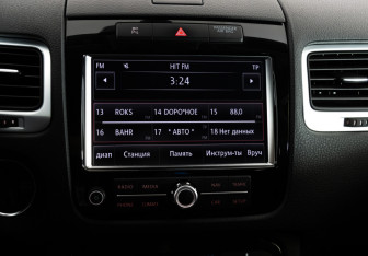 Подержанный автомобиль Volkswagen Touareg 2012 года (18 фото)