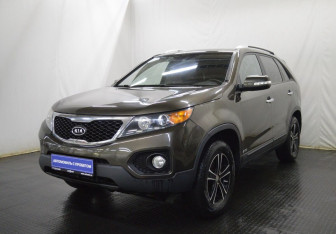 Подержанный автомобиль Kia Sorento 2010 года (1 фото)