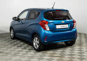 Подержанный автомобиль Chevrolet Spark 2019 года (7 фото)