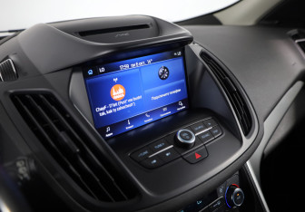 Подержанный автомобиль Ford Kuga 2018 года (23 фото)