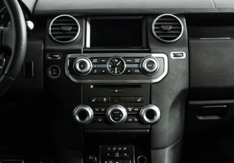Подержанный автомобиль Land Rover Discovery 2014 года (14 фото)
