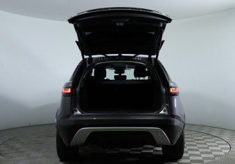 Подержанный автомобиль Land Rover Range Rover Velar 2018 года (7 фото)