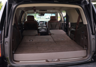 Подержанный автомобиль Chevrolet Tahoe 2016 года (40 фото)