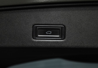 Подержанный автомобиль Omoda C5 2023 года (24 фото)