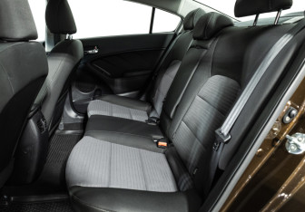 Подержанный автомобиль Kia Cerato Sedan 2019 года (10 фото)