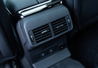 Новый Land Rover Range Rover Velar 2025 (11 фото)