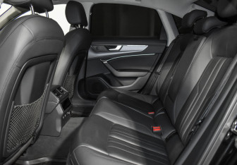 Подержанный автомобиль Audi A6 Sedan 2019 года (14 фото)