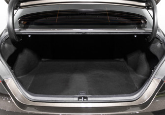 Подержанный автомобиль Toyota Camry Sedan 2018 года (18 фото)