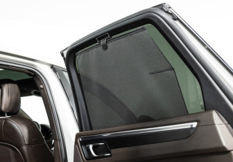 Подержанный автомобиль Porsche Macan 2021 года (26 фото)