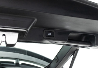 Подержанный автомобиль Land Rover Range Rover Sport 2020 года (26 фото)