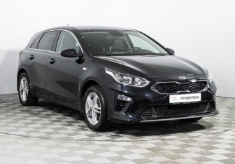 Подержанный автомобиль Kia Ceed Hatchback 2018 года (3 фото)