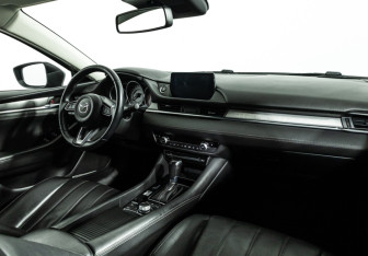 Подержанный автомобиль Mazda 6 Sedan 2018 года (9 фото)