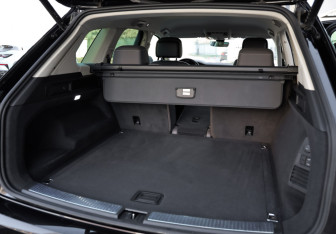 Подержанный автомобиль Volkswagen Touareg 2021 года (31 фото)