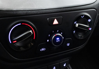 Подержанный автомобиль Hyundai Solaris Sedan 2018 года (17 фото)