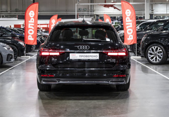 Подержанный автомобиль Audi A6 Wagon 2020 года (10 фото)