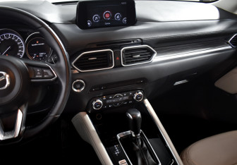 Подержанный автомобиль Mazda CX-5 2019 года (17 фото)