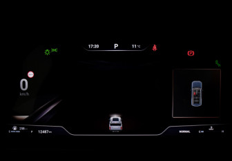 Подержанный автомобиль Haval H3 2024 года (21 фото)