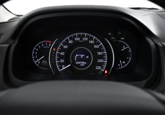 Подержанный автомобиль Honda CR-V 2015 года (17 фото)