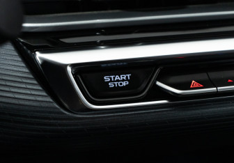 Подержанный автомобиль Geely Emgrand 2023 года (17 фото)