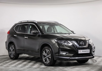 Подержанный автомобиль Nissan X-Trail 2019 года (3 фото)