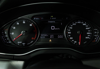 Подержанный автомобиль Audi Q5 2017 года (12 фото)