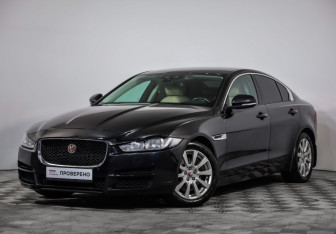 Подержанный автомобиль Jaguar XE 2016 года (1 фото)