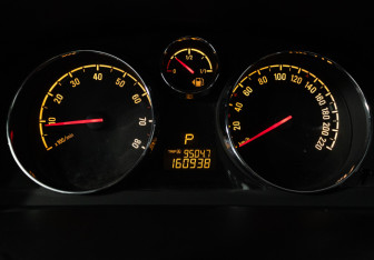 Подержанный автомобиль Opel Antara 2012 года (12 фото)