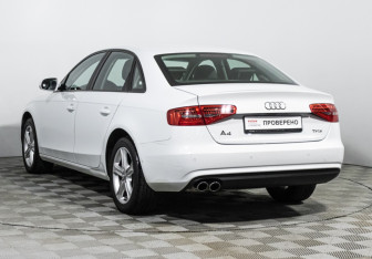 Подержанный автомобиль Audi A4 Sedan 2015 года (7 фото)