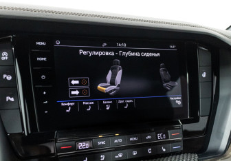 Подержанный автомобиль Volkswagen Touareg 2019 года (27 фото)