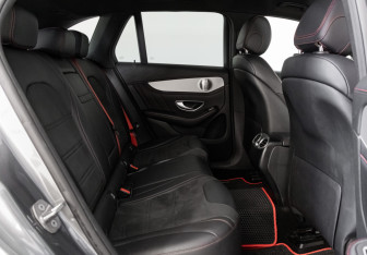 Подержанный автомобиль Mercedes-Benz GLC AMG 2016 года (32 фото)