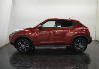 Подержанный автомобиль Nissan Juke 2013 года (8 фото)