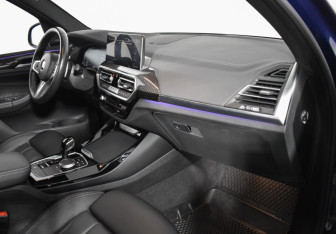 Подержанный автомобиль BMW X3 2023 года (12 фото)