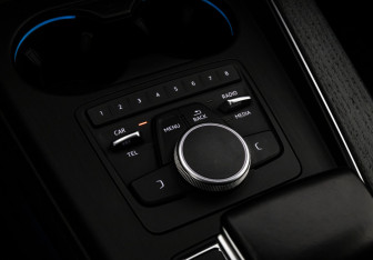 Подержанный автомобиль Audi A4 allroad 2016 года (19 фото)