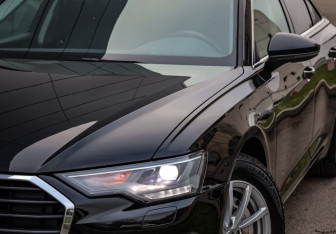 Подержанный автомобиль Audi A6 Sedan 2020 года (2 фото)
