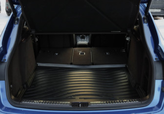 Подержанный автомобиль Porsche Macan 2014 года (38 фото)