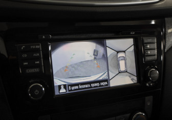 Подержанный автомобиль Nissan X-Trail 2016 года (14 фото)