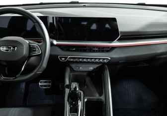 Подержанный автомобиль Geely Coolray 2023 года (14 фото)