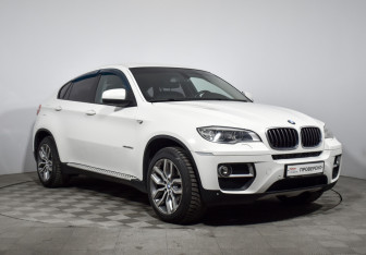 Подержанный автомобиль BMW X6 2013 года (3 фото)