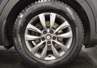 Подержанный автомобиль Hyundai Santa Fe 2015 года (9 фото)