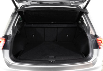 Подержанный автомобиль Volkswagen Tiguan 2017 года (26 фото)