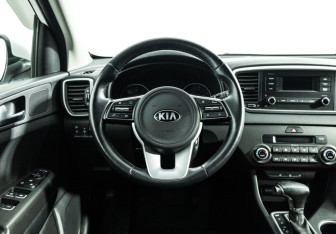 Подержанный автомобиль Kia Sportage 2021 года (20 фото)