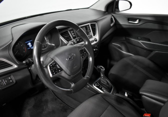 Подержанный автомобиль Hyundai Solaris Sedan 2019 года (9 фото)