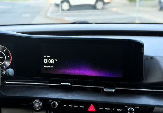 Подержанный автомобиль Kia Carnival 2020 года (16 фото)