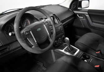 Подержанный автомобиль Land Rover Freelander 2013 года (9 фото)