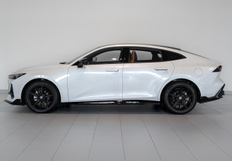 Новый Changan UNI-V 2024 (3 фото)