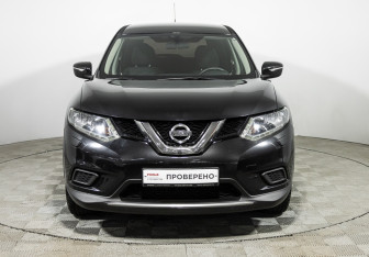 Подержанный автомобиль Nissan X-Trail 2016 года (2 фото)