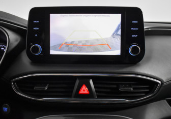 Подержанный автомобиль Hyundai Santa Fe 2022 года (19 фото)