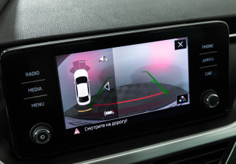 Подержанный автомобиль Skoda Rapid Liftback 2021 года (18 фото)